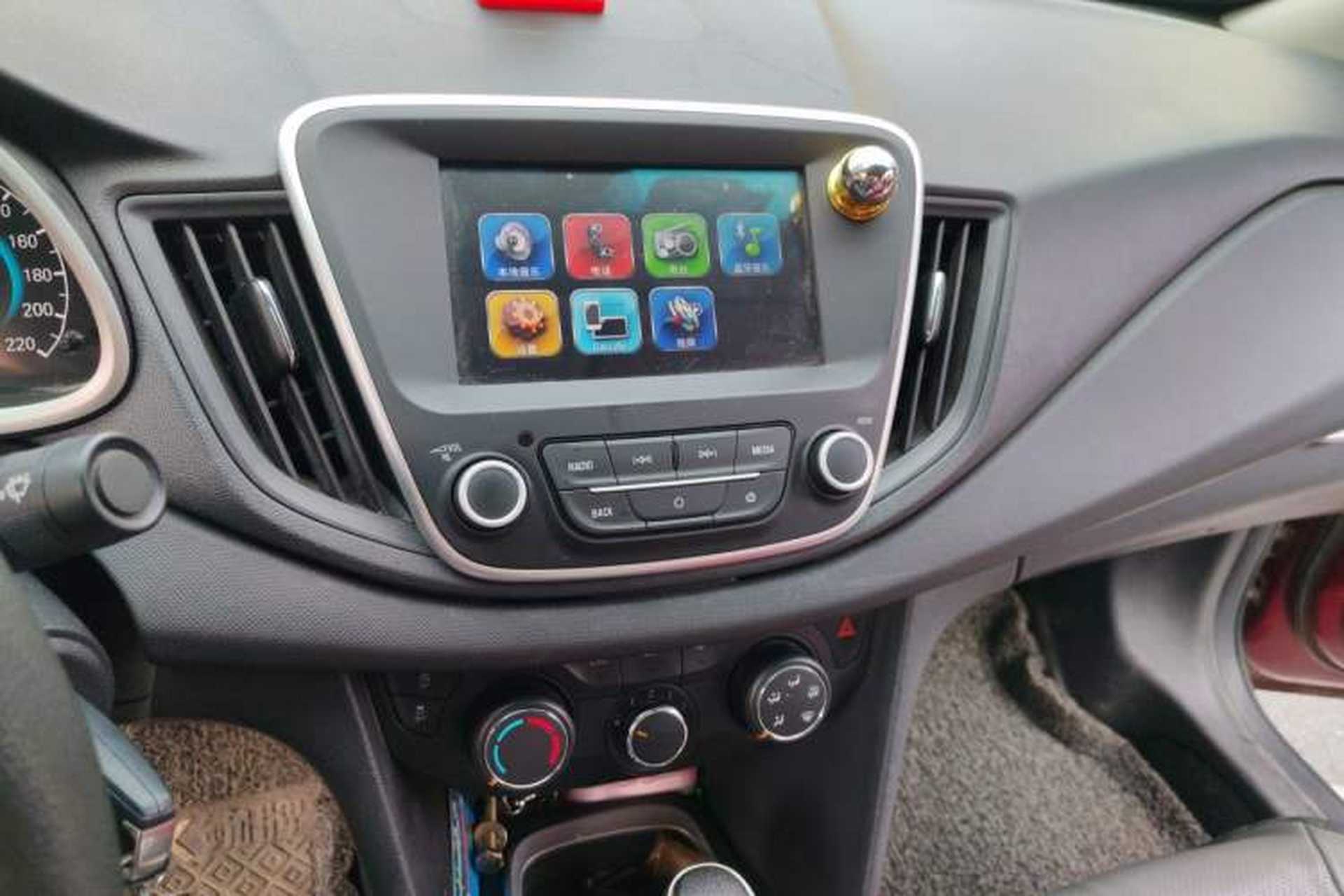 Used Chevrolet Cavalier 2019 320 Automatic Xinyue Edition Audio And AC Panel