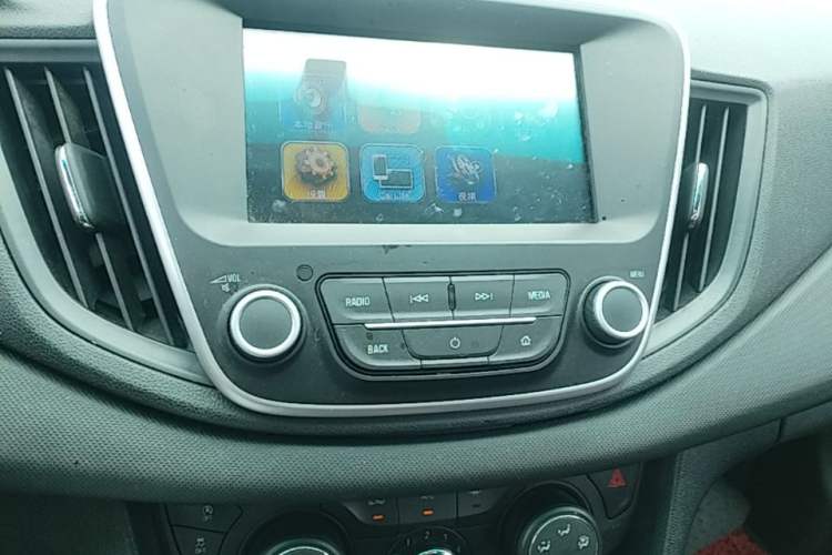 Used Chevrolet Cavalier 2019 320 Automatic Xinyue Edition Audio And AC Panel