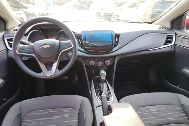 Used Chevrolet Cavalier 2019 320 Automatic Enjoyment with Sunroof Center Console