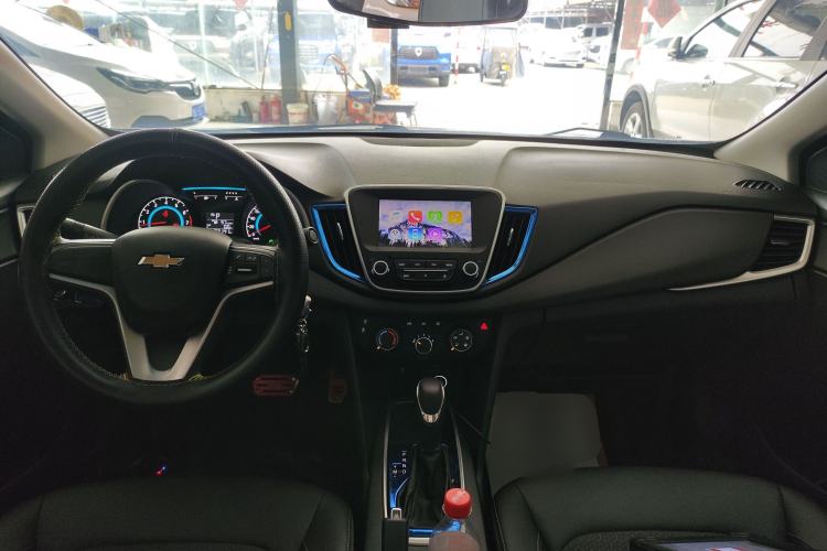 Used Chevrolet Cavalier 2019 320 Automatic Xinyue Edition Center Console