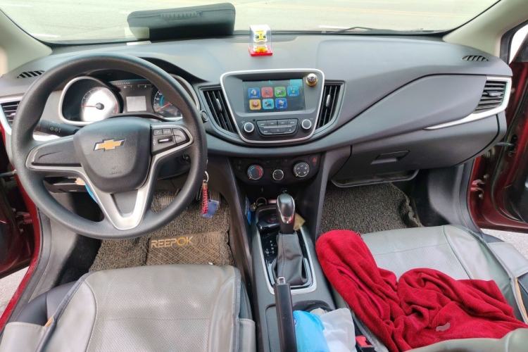 Used Chevrolet Cavalier 2019 320 Automatic Xinyue Edition Center Console