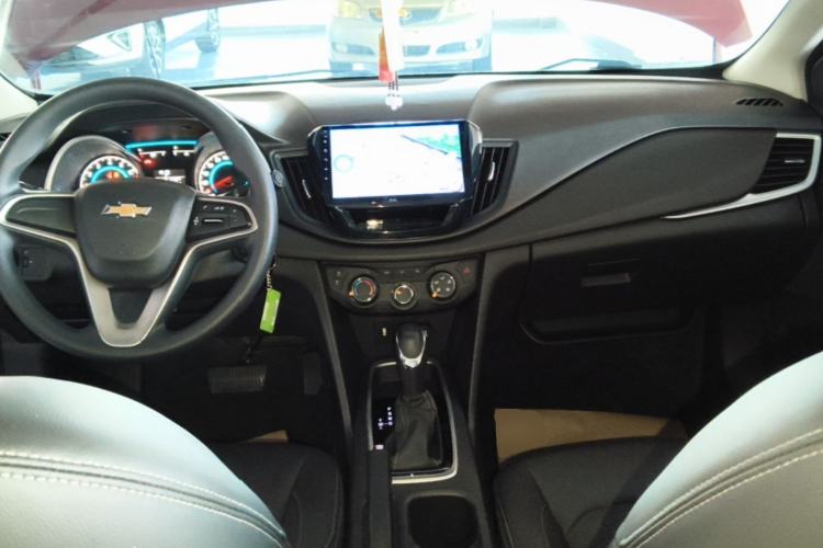 Used Chevrolet Cavalier 2019 320 Automatic Xinyue Edition Center Console