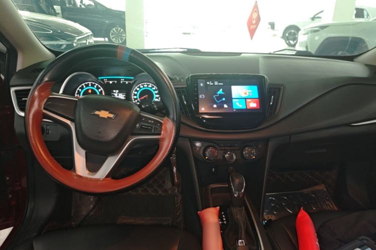 Used Chevrolet Cavalier 2019 320 Automatic Xinyue Edition Center Console