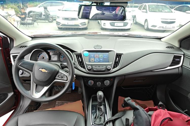 Used Chevrolet Cavalier 2019 320 Automatic Xinyue Edition Center Console