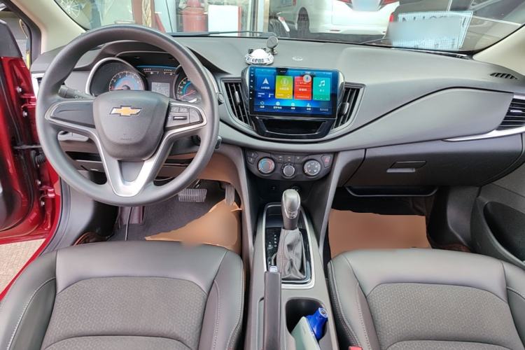 Used Chevrolet Cavalier 2019 320 Automatic Xinyue Edition Center Console