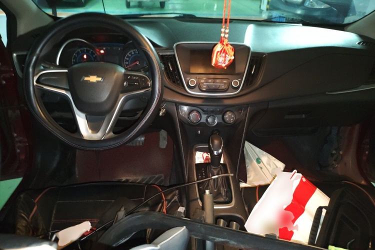 Used Chevrolet Cavalier 2019 320 Automatic Xinyue Edition Center Console