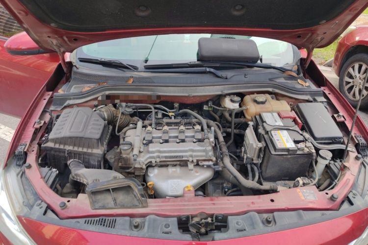 Used Chevrolet Cavalier 2019 320 Automatic Xinyue Edition Engine Bay