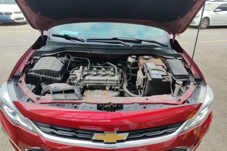 Used Chevrolet Cavalier 2019 320 Automatic Xinyue Edition Engine Bay