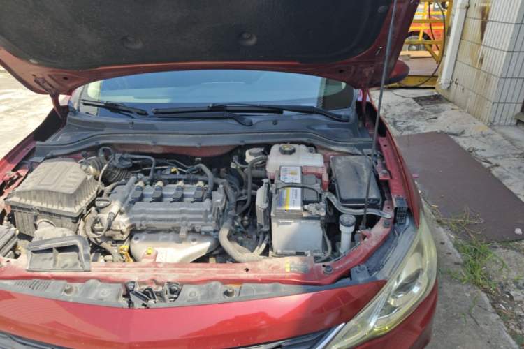Used Chevrolet Cavalier 2019 320 Automatic Xinyue Edition Engine Bay Left