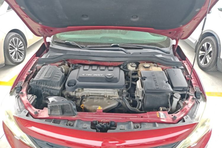 Used Chevrolet Cavalier 2019 320 Automatic Xinyue Edition Engine Bay