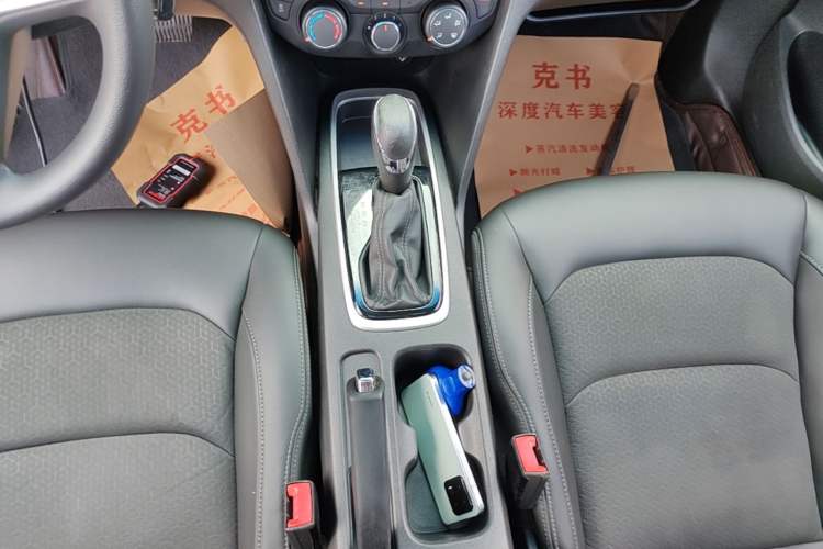 Used Chevrolet Cavalier 2019 320 Automatic Xinyue Edition Gear Lever