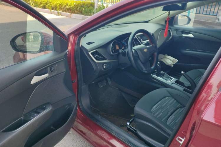 Used Chevrolet Cavalier 2019 320 Automatic Enjoyment with Sunroof Interior 4