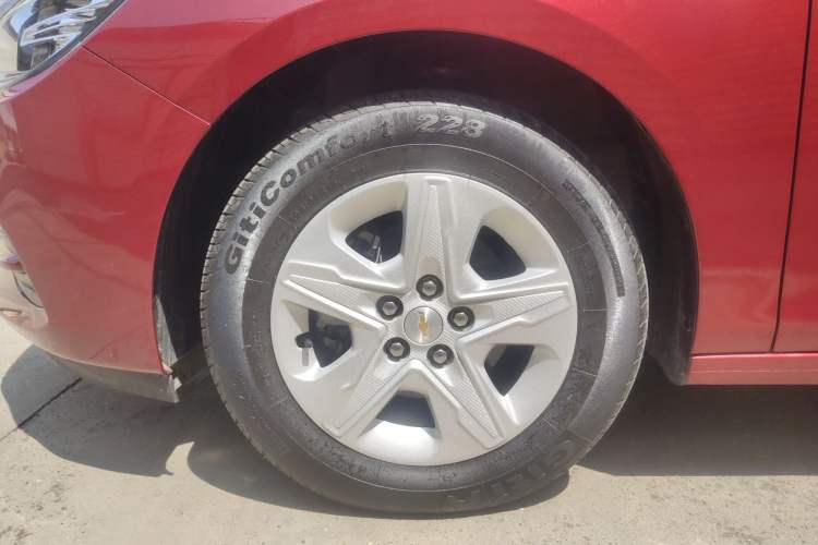 Used Chevrolet Cavalier 2019 320 Automatic Enjoyment with Sunroof Left Front Wheel Hub