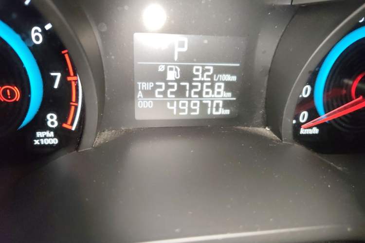 Used Chevrolet Cavalier 2019 320 Automatic Enjoyment with Sunroof Odometer Close Up