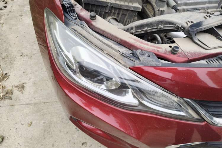 Used Chevrolet Cavalier 2019 320 Manual Xinyue Edition Right Front Headlight