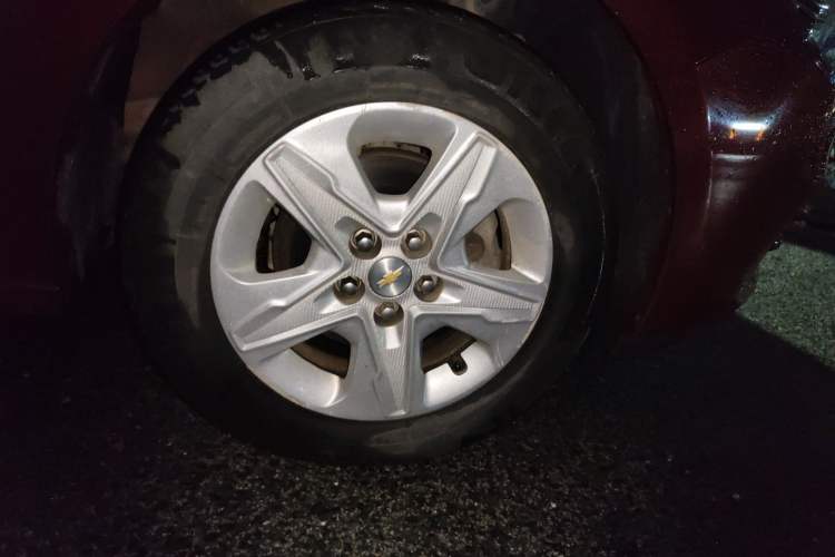 Used Chevrolet Cavalier 2019 320 Automatic Enjoyment with Sunroof Right Front Wheel Hub