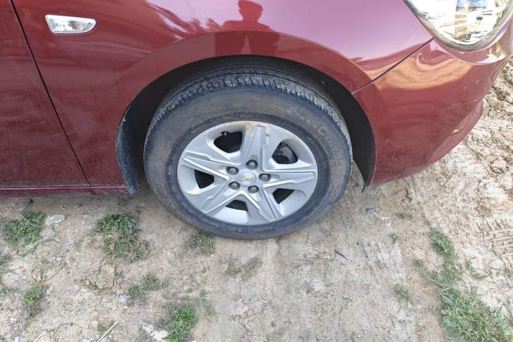 Used Chevrolet Cavalier 2019 320 Automatic Enjoyment with Sunroof Right Front Wheel Hub