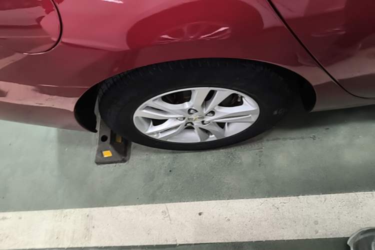 Used Chevrolet Cavalier 2019 320 Automatic Xinyue Edition Right Rear Wheel Hub