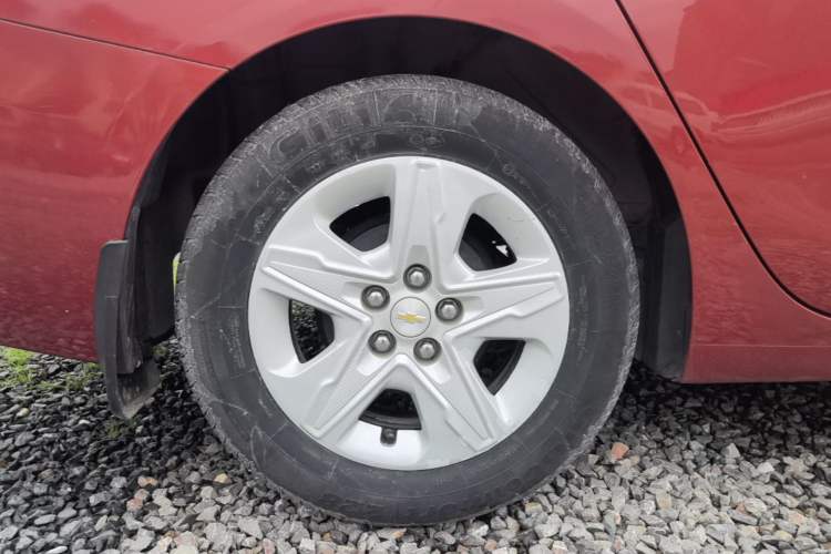 Used Chevrolet Cavalier 2019 320 Automatic Enjoyment with Sunroof Right Rear Wheel Hub