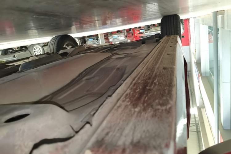 Used Chevrolet Cavalier 2019 320 Automatic Xinyue Edition Right Side Sill