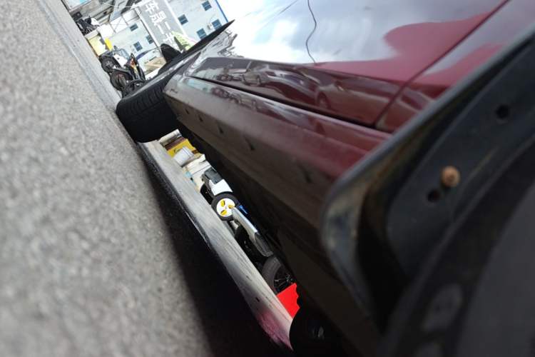 Used Chevrolet Cavalier 2019 320 Automatic Xinyue Edition Right Side Sill