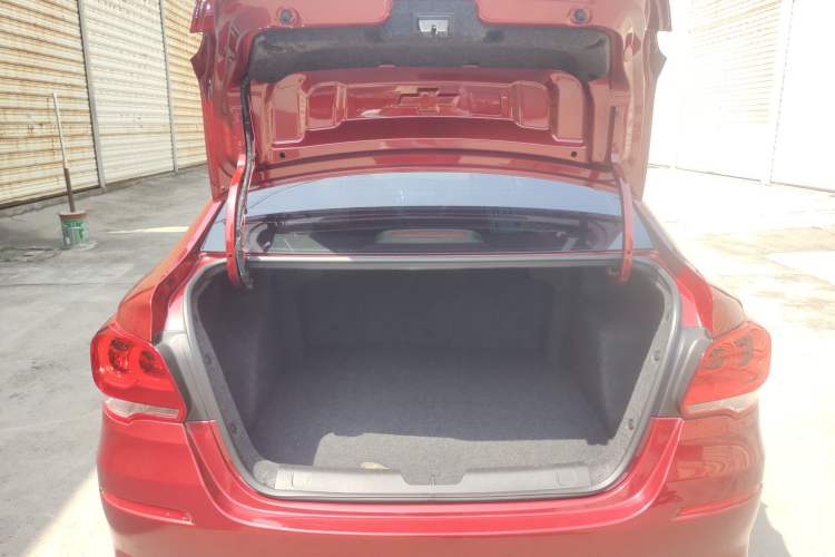 Used Chevrolet Cavalier 2019 320 Automatic Enjoyment with Sunroof Trunk