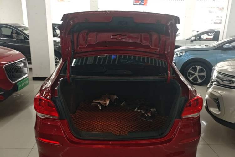 Used Chevrolet Cavalier 2019 320 Automatic Xinyue Edition Trunk