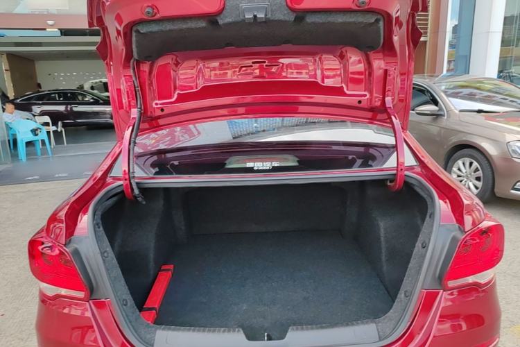 Used Chevrolet Cavalier 2019 320 Automatic Xinyue Edition Trunk