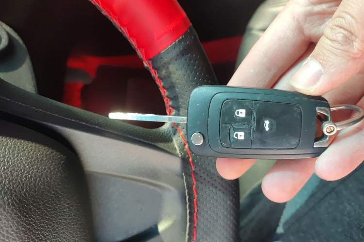 Used Chevrolet Cavalier 2019 320 Automatic Enjoyment with Sunroof Vehicle Key