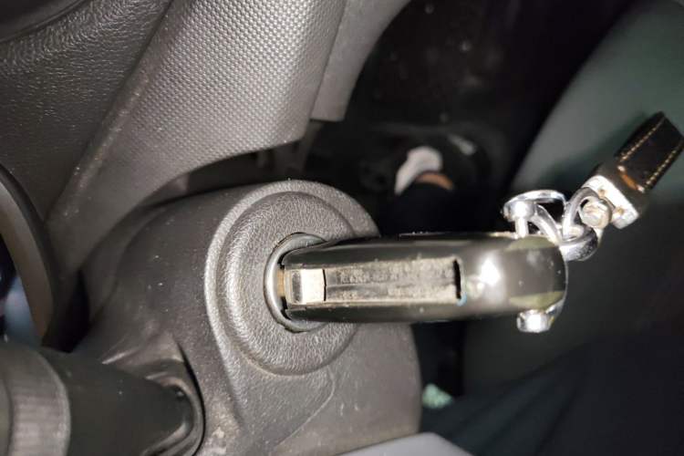Used Chevrolet Cavalier 2019 320 Automatic Enjoyment with Sunroof Vehicle Key