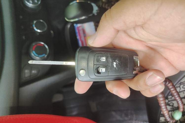 Used Chevrolet Cavalier 2019 320 Automatic Enjoyment with Sunroof Vehicle Key