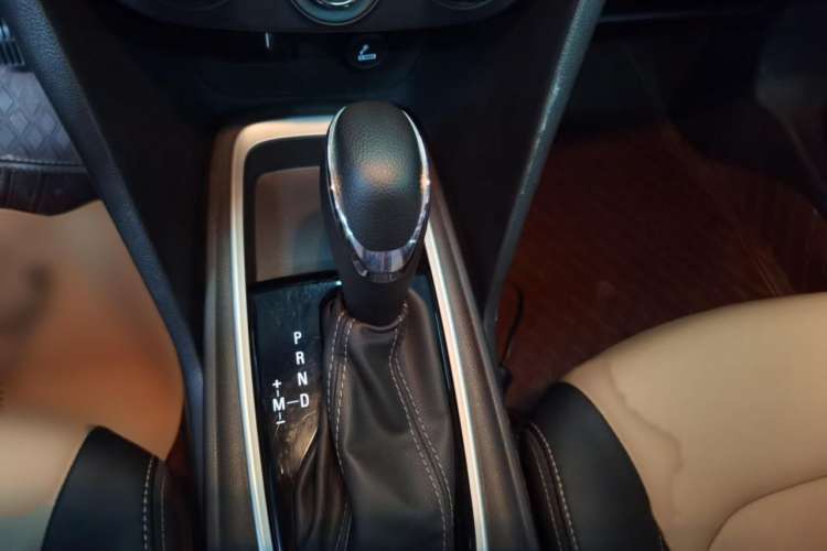 Used Chevrolet Cavalier 2019 320 Automatic Enjoyment with Sunroof Gear Lever
