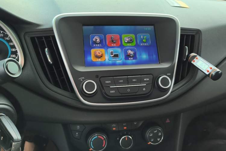 Used Chevrolet Cavalier 2019 320 Automatic Xinyue Edition Audio And AC Panel
