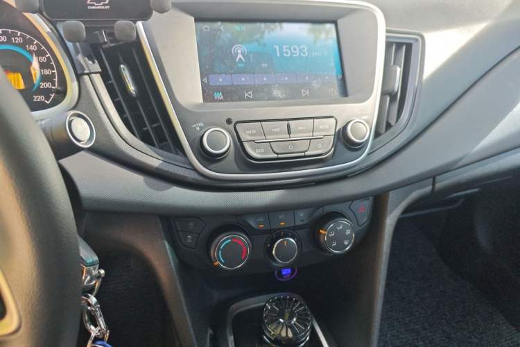 Used Chevrolet Cavalier 2019 320 Automatic Xinyue Edition Audio And AC Panel