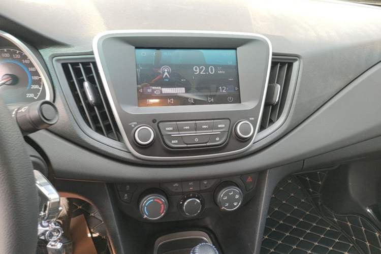 Used Chevrolet Cavalier 2019 325T Dual-Clutch Xinyue Edition Audio And AC Panel