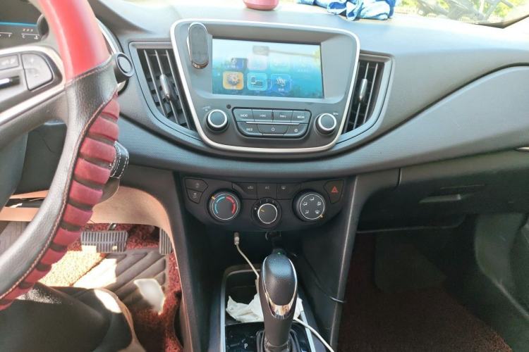 Used Chevrolet Cavalier 2019 320 Automatic Xinyue Edition Audio And AC Panel