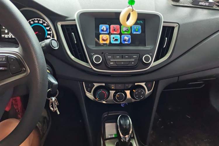 Used Chevrolet Cavalier 2019 320 Automatic Xinyue Edition Audio And AC Panel