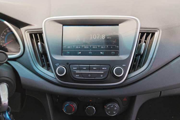 Used Chevrolet Cavalier 2019 320 Automatic Xinyue Edition Audio And AC Panel