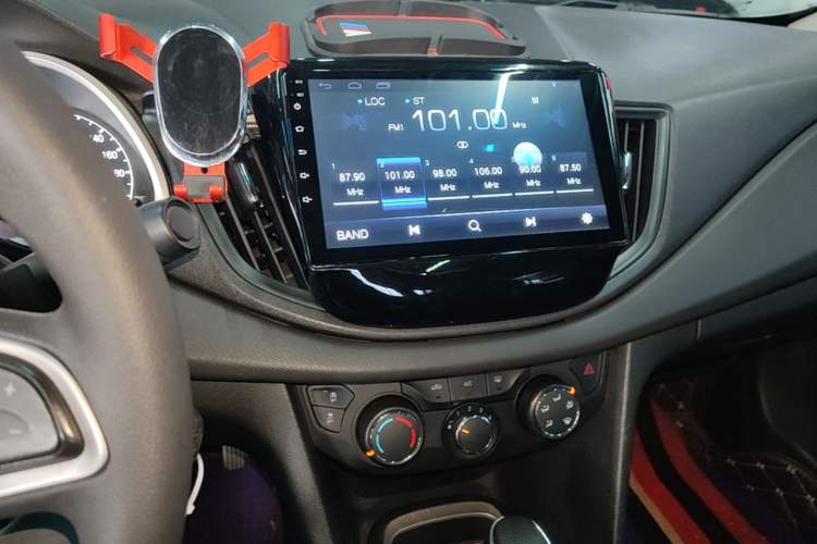 Used Chevrolet Cavalier 2019 320 Automatic Xinyue Edition Audio And AC Panel