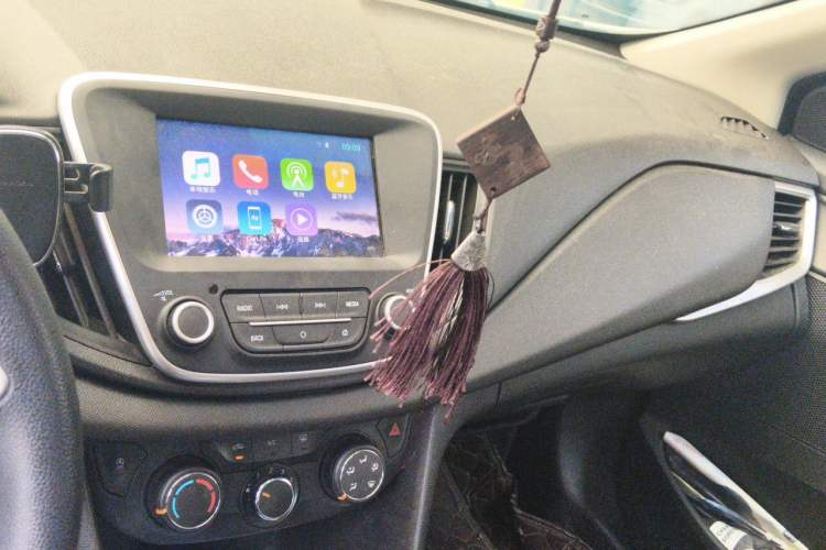 Used Chevrolet Cavalier 2019 320 Manual Xinyue Edition Audio And AC Panel