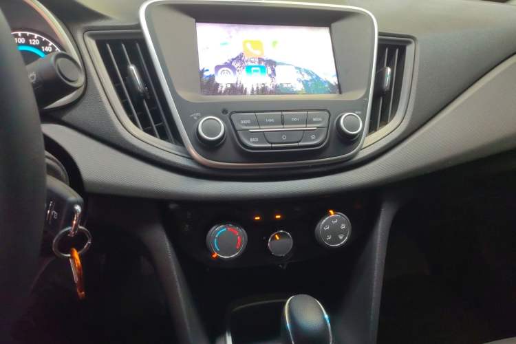 Used Chevrolet Cavalier 2019 320 Automatic Xinyue Edition Audio And AC Panel