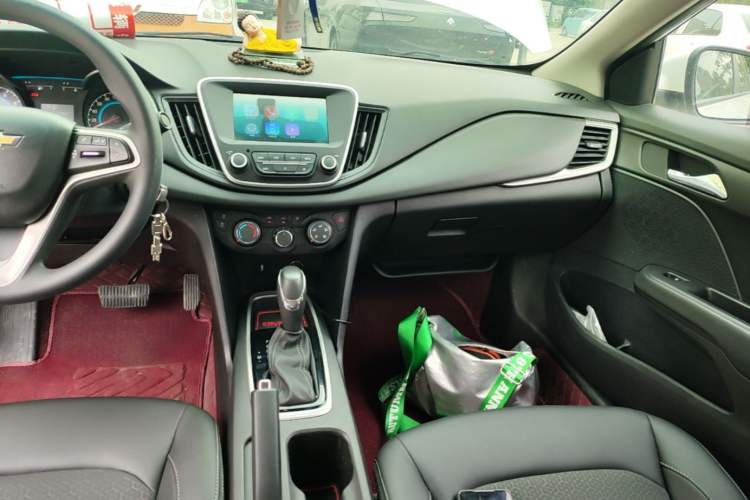 Used Chevrolet Cavalier 2019 320 Automatic Xinyue Edition Audio And AC Panel