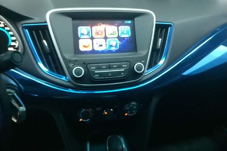 Used Chevrolet Cavalier 2019 320 Automatic Xinyue Edition Audio And AC Panel