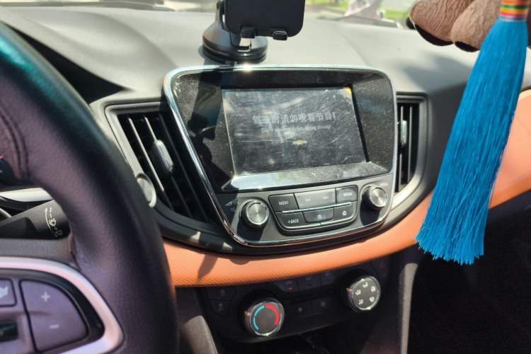 Used Chevrolet Cavalier 2019 320 Automatic Xinshang Edition Audio And AC Panel