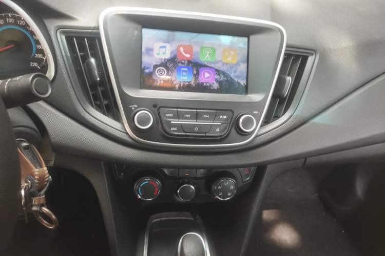 Used Chevrolet Cavalier 2019 320 Automatic Xinyue Edition Audio And AC Panel