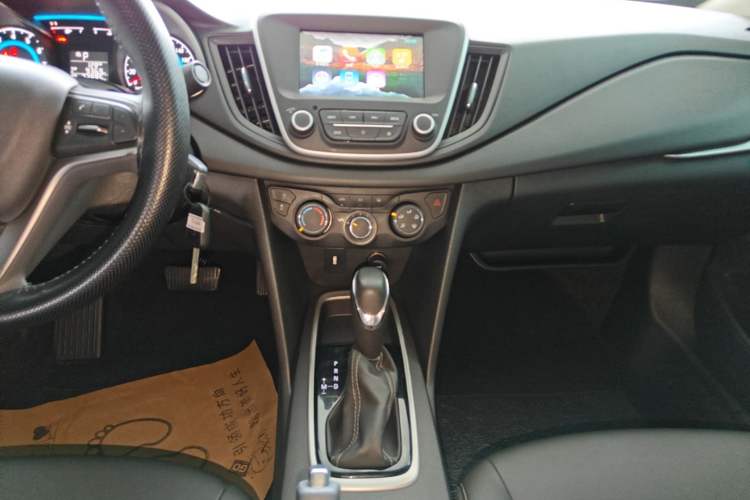 Used Chevrolet Cavalier 2019 320 Automatic Xinyue Edition Audio And AC Panel