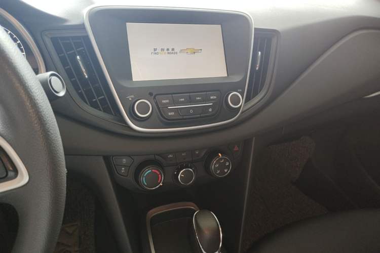 Used Chevrolet Cavalier 2019 320 Automatic Xinyue Edition Audio And AC Panel