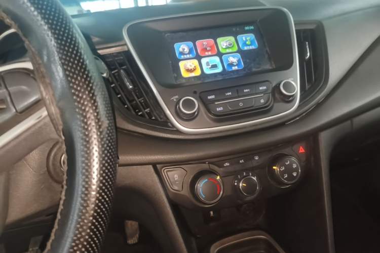 Used Chevrolet Cavalier 2019 320 Manual Xinyue Edition Audio And AC Panel
