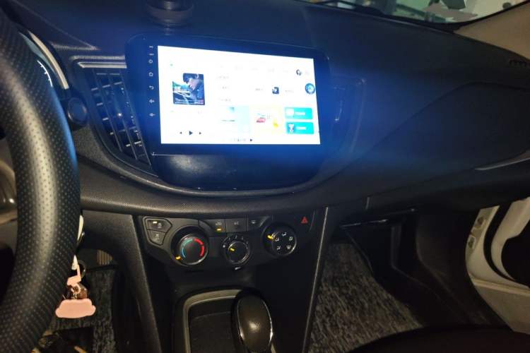 Used Chevrolet Cavalier 2019 320 Automatic Xinyue Edition Audio And AC Panel