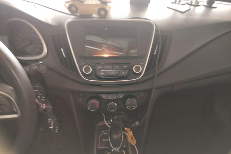 Used Chevrolet Cavalier 2019 320 Automatic Xinyue Edition Audio And AC Panel